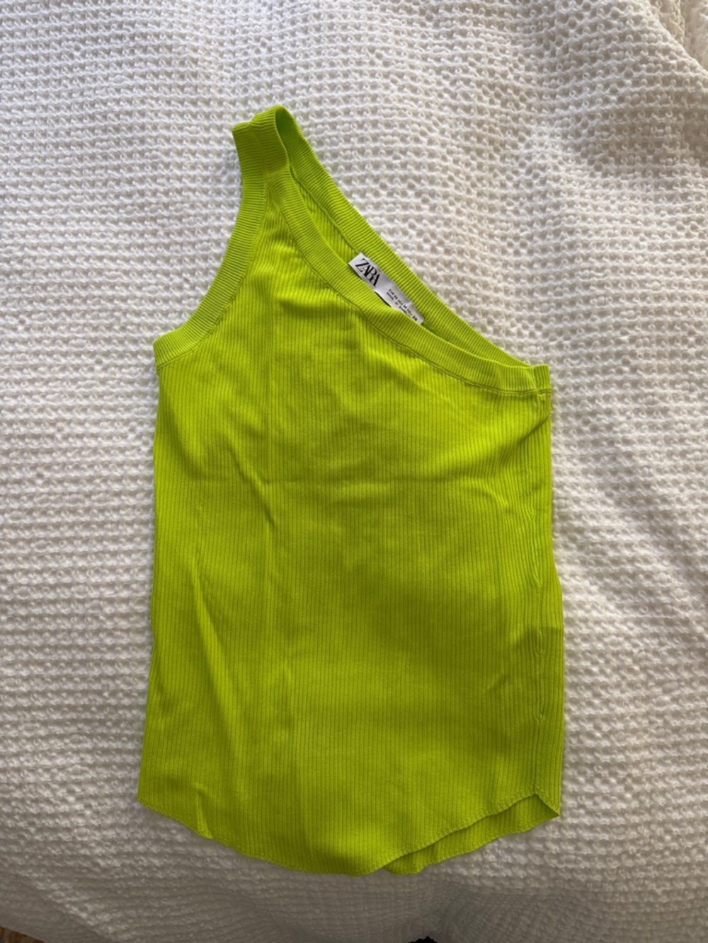 Zara Neon Lime One-Shoulder Ribbed Tank - Picture 2 of 4